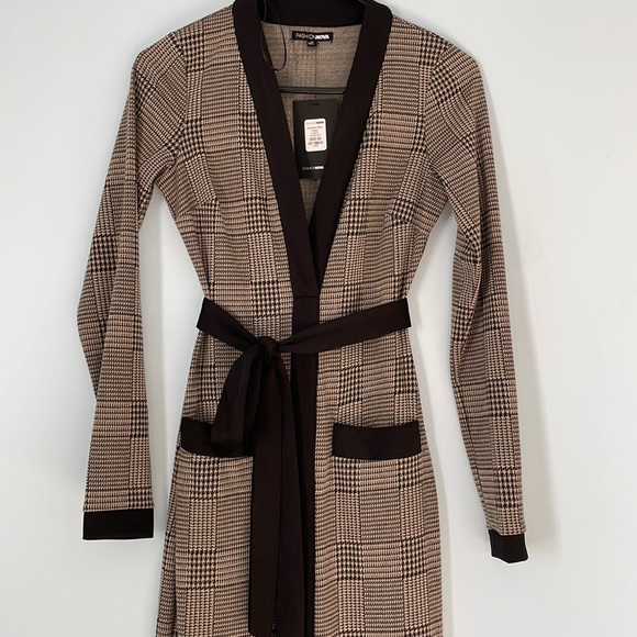 Long sleeve dress - Picture 1 of 7